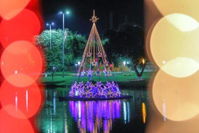 Centenas de pessoas acompanharam a Abertura do Natal em Laranjeiras do Sul